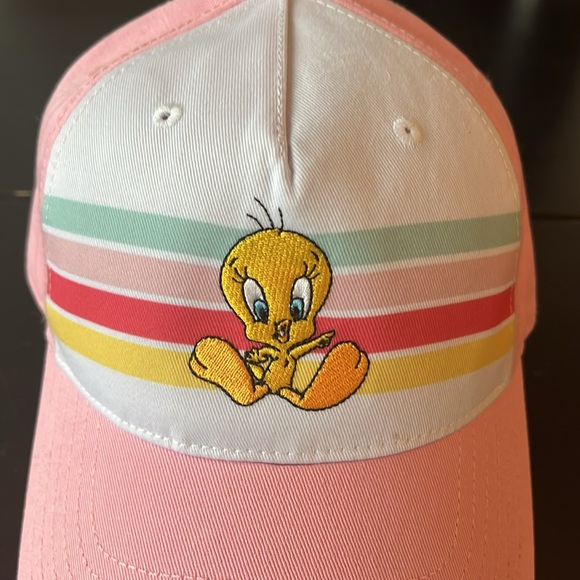 Tweety  Cap - Picture 2 of 5